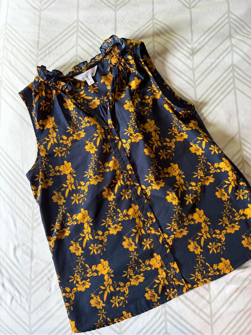 Market & Spruce Navy Sleeveless Top with Yellow Floral Pattern